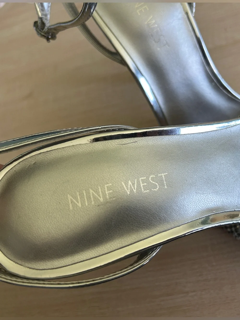 Nine West Silver Metallic Mesh Crystal Rhinestone Ankle-Strap Heels Size 7.5